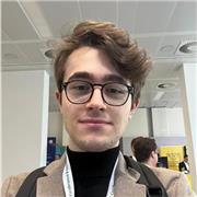 Étudiant en école de commerce, ancien élève de prépa maths spé, donne cours de maths et physique chimie du collège au lycée à Lyon